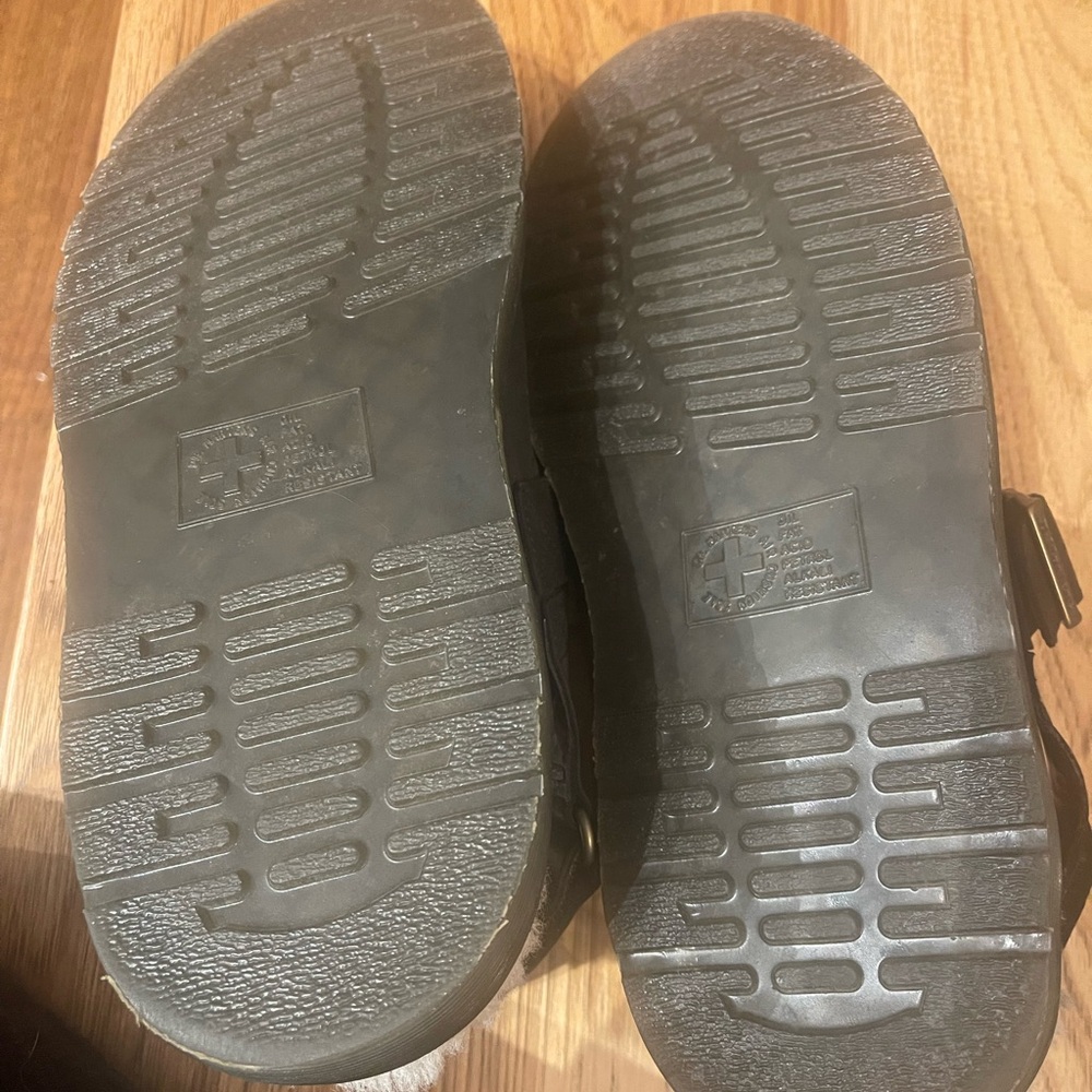 Dr. Martens faux fur sling back mules - EUC 
Worn only a couple of times - Picture 5 of 9